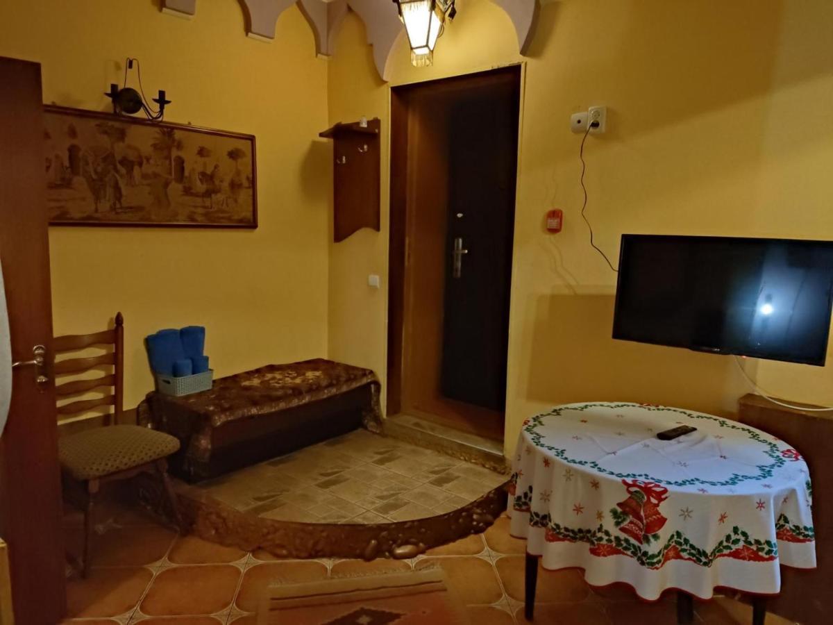 Готель-Маєток Lipiny Exteriör bild